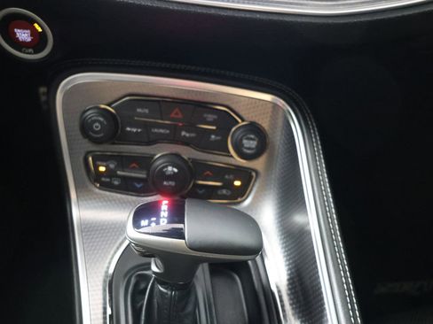Used 2017 Dodge Challenger SRT Hellcat RWD image 17