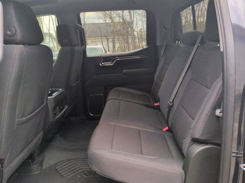 Used 2024 Chevrolet Silverado 1500 LT Trail Boss w/ Convenience Package II image 28