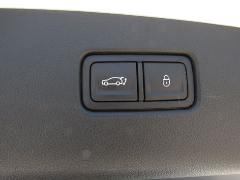 Used 2024 Genesis GV70 2.5T w/ Sport Prestige Package AWD/4WD image 14