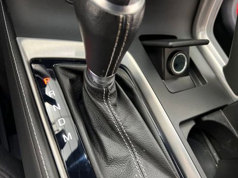 Used 2019 Chevrolet Corvette Stingray Coupe w/ Carbon Flash Badge Package image 22