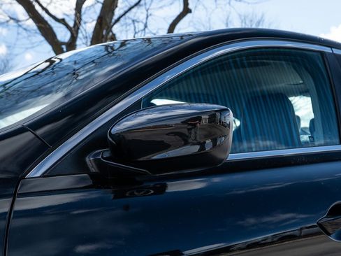 Certified 2018 Acura ILX w/ Premium Package image 12