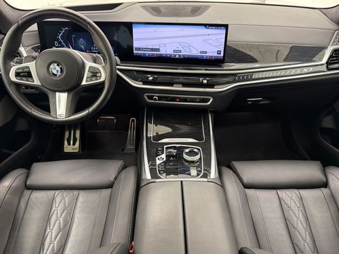 Used 2024 BMW X7 xDrive40i w/ Executive Package AWD/4WD image 15