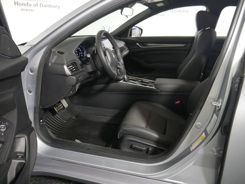 Used 2022 Honda Accord Sport image 15