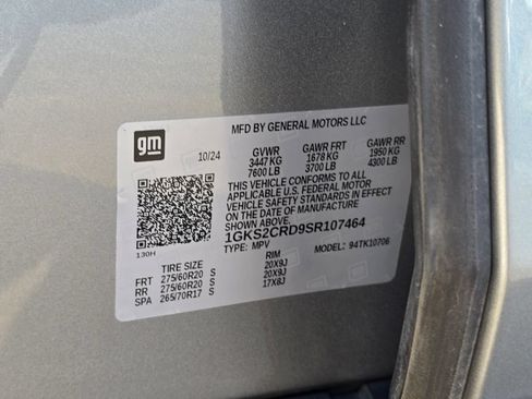 Certified 2025 GMC Yukon AT4 w/ AT4 Premium Package AWD/4WD image 35