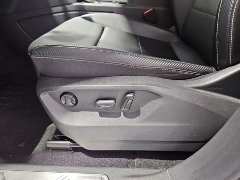Used 2023 Volkswagen Atlas Cross Sport SE w/ Black Wheel Package FWD image 17
