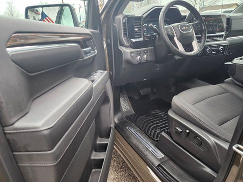 Used 2023 GMC Sierra 1500 Elevation image 17