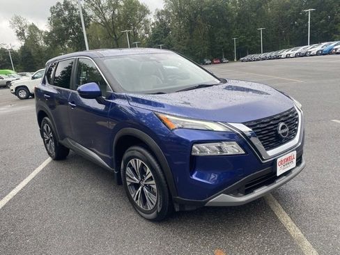 Certified 2023 Nissan Rogue SV image 2