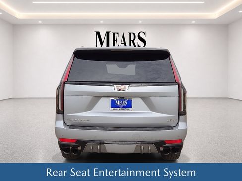 Used 2023 Cadillac Escalade ESV V w/ LPO, Floor Liner Package AWD/4WD image 5
