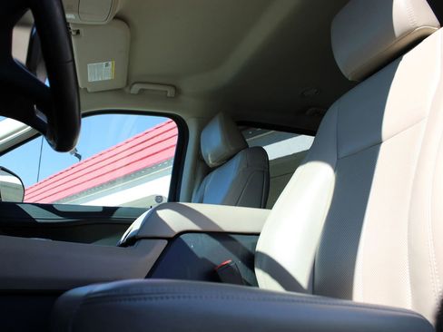 Used 2023 Ford Expedition Max XLT image 14