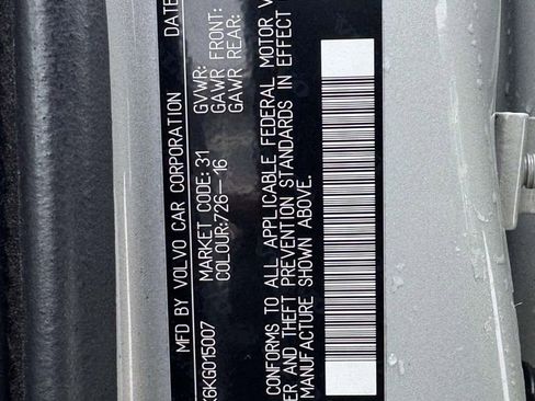 Used 2019 Volvo S60 T6 Momentum w/ Premium Package image 17