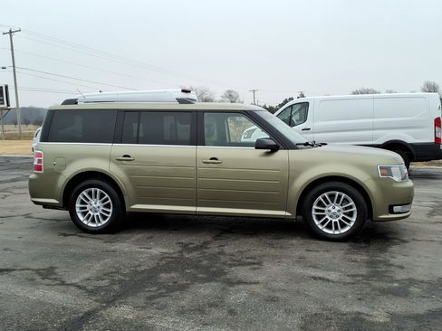 Used 2014 Ford Flex SEL w/ Equipment Group 202A image 2