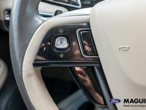 Used 2022 Lincoln Corsair Reserve w/ Equipment Group 201A AWD/4WD image 24