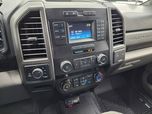 Used 2019 Ford F250 XL w/ XL Value Package image 11