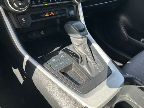 Used 2024 Toyota RAV4 XLE image 26