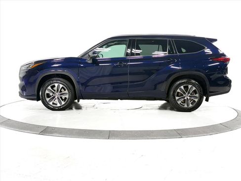 Used 2020 Toyota Highlander XLE image 8