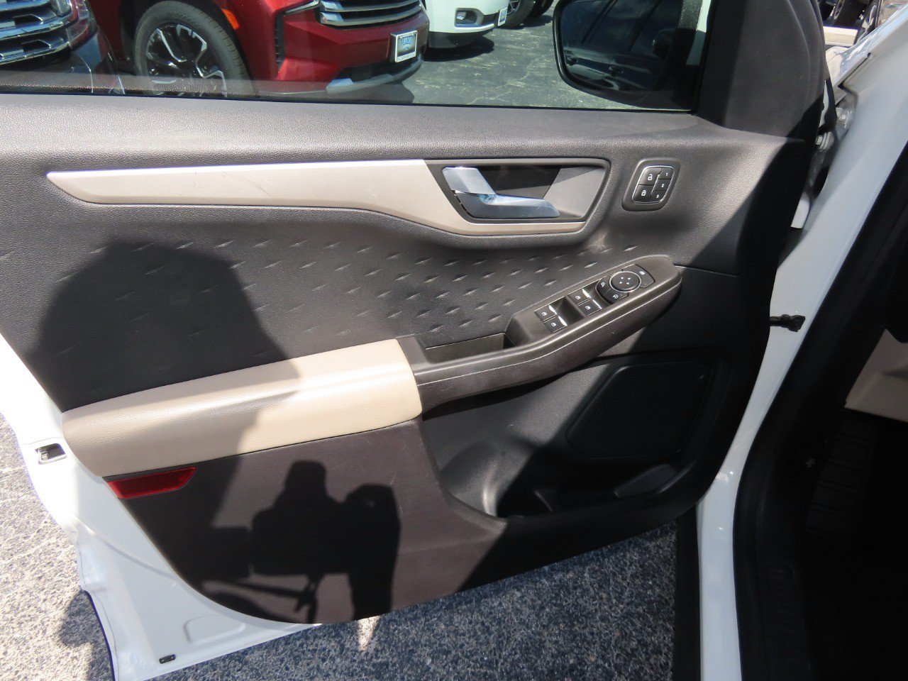 Used 2020 Ford Escape SEL FWD image 25