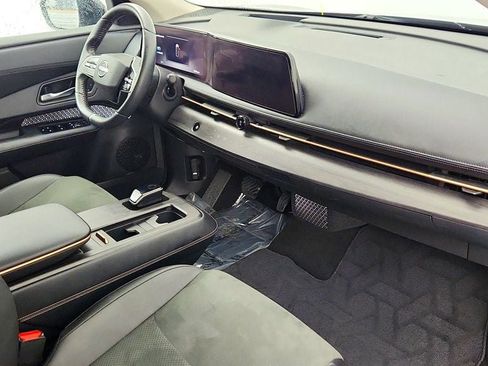 Used 2023 Nissan Ariya AWD image 23