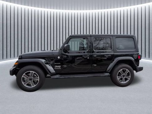 Certified 2023 Jeep Wrangler Unlimited Sahara w/ Cold Weather Group AWD/4WD image 16