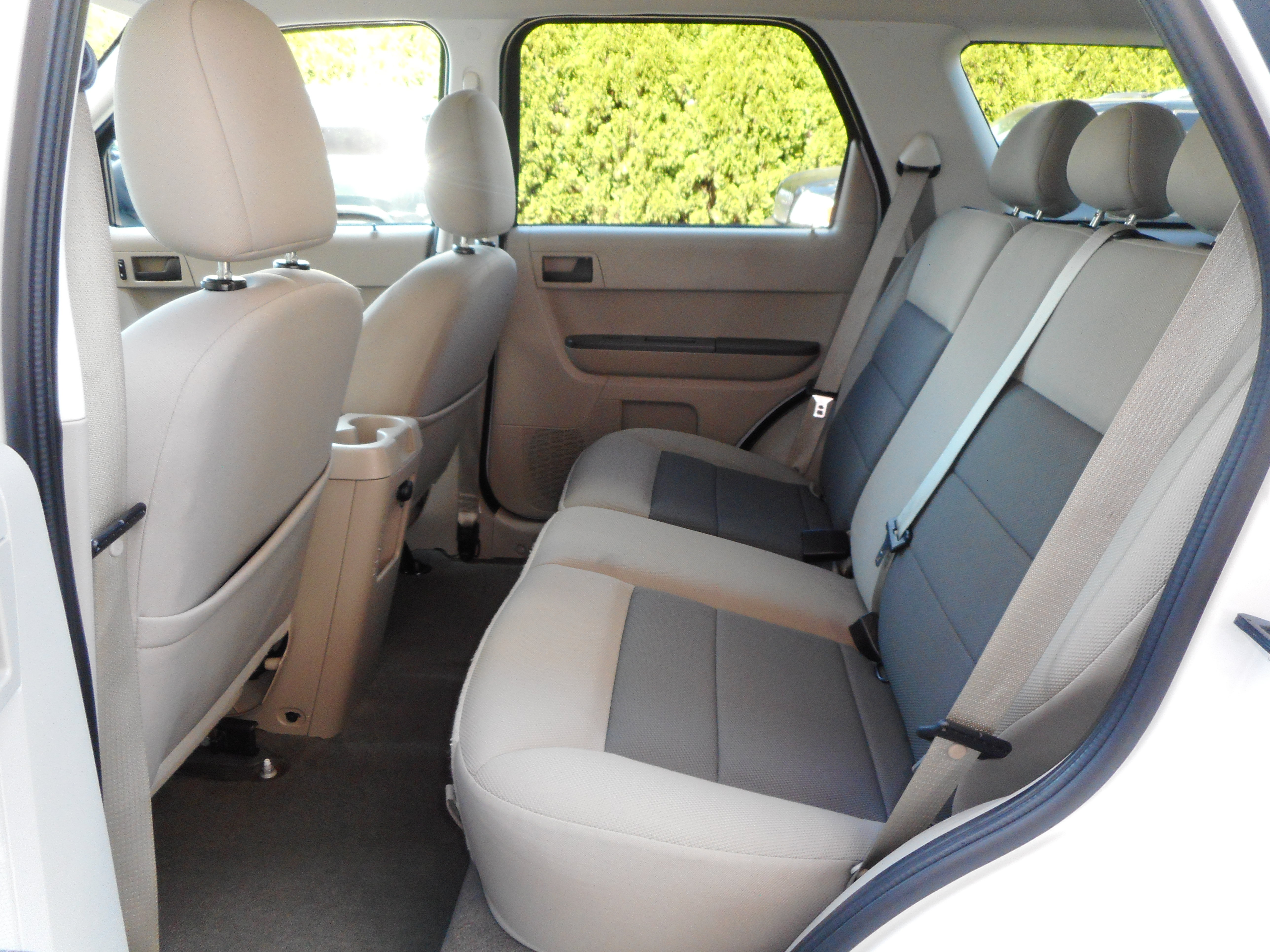 Used 2008 Ford Escape 4WD Hybrid image 16