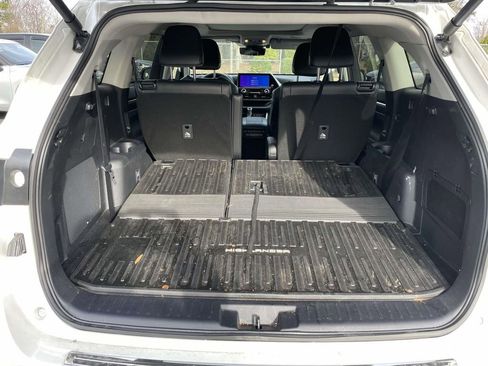 Used 2024 Toyota Highlander Platinum image 50
