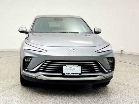 Used 2024 Buick Envista Preferred FWD image 2