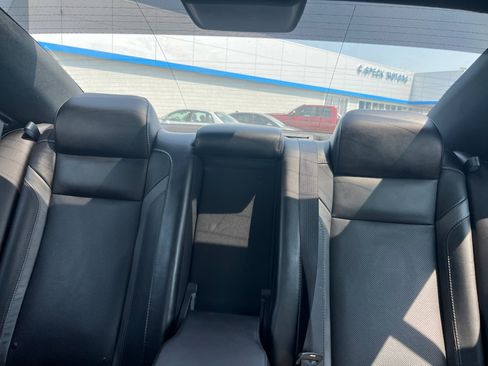 Used 2021 Dodge Charger SXT w/ Leather Interior Group RWD image 16