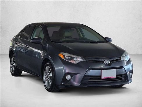 Used 2015 Toyota Corolla LE FWD image 3