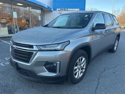 Used 2023 Chevrolet Traverse LS