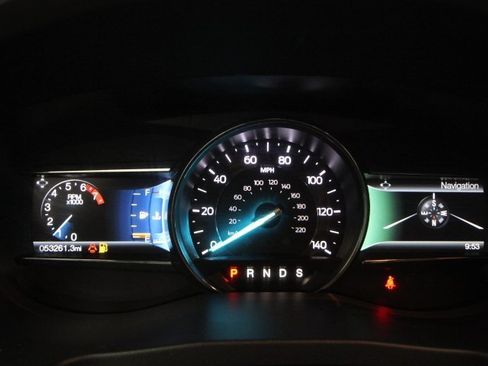 Used 2017 Ford Explorer Limited image 17