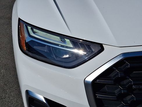 Certified 2023 Audi Q5 2.0T Premium w/ Convenience Package AWD/4WD image 9