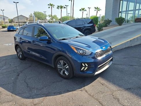 Used 2020 Kia Niro LXS FWD image 14