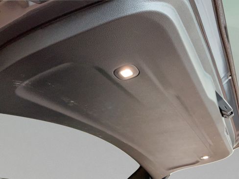 Used 2023 Jeep Grand Cherokee Altitude RWD image 37