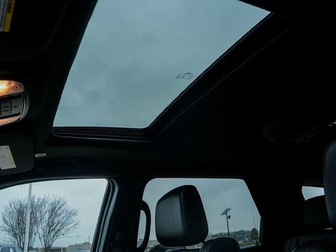 Used 2024 Dodge Durango GT image 23