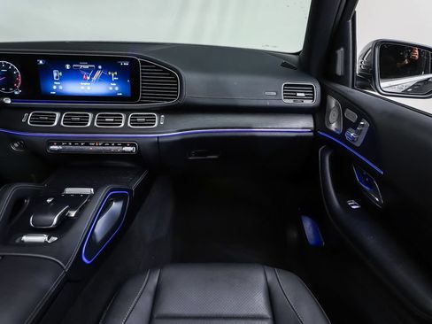 Certified 2025 Mercedes-Benz GLS 450 4MATIC image 20