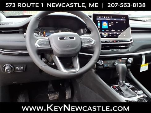 New 2026 Jeep Compass Limited AWD/4WD image 12