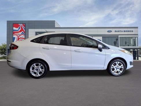 Used 2015 Ford Fiesta SE FWD image 24