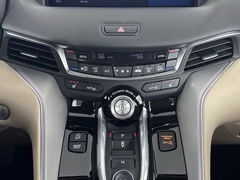 Used 2025 Acura TLX w/ Technology Package image 18