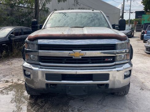 Used 2015 Chevrolet Silverado 2500 LT w/ Z71 Package, Off-Road image 2