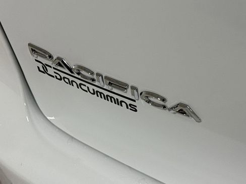 New 2026 Chrysler Pacifica Select image 25