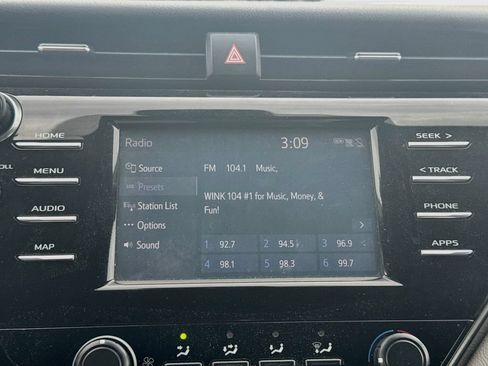 Used 2019 Toyota Camry LE FWD image 14