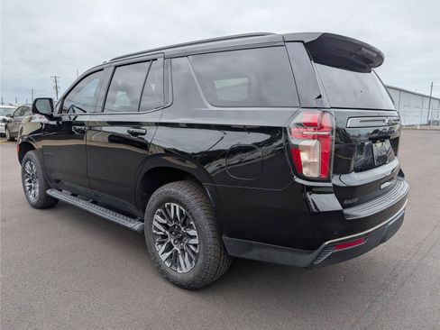Used 2021 Chevrolet Tahoe Z71 w/ Z71 Off-Road Package AWD/4WD image 3