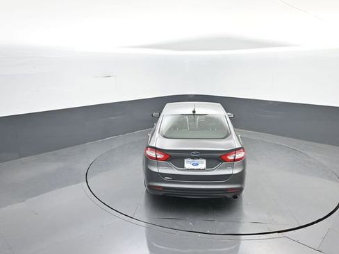 Used 2014 Ford Fusion SE w/ Equipment Group 202A image 24