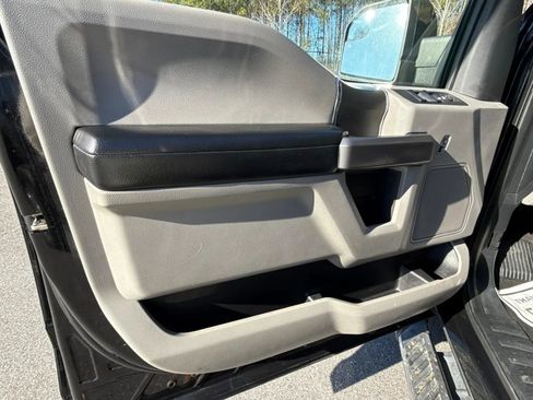 Used 2019 Ford F150 XLT w/ Equipment Group 302A Luxury image 13