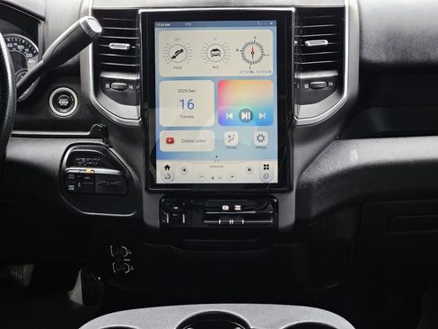 Used 2021 RAM 2500 Big Horn image 31