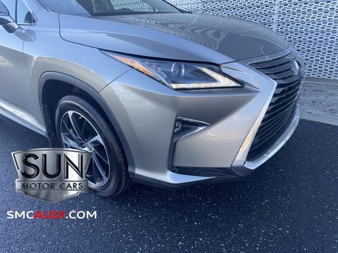 Used 2017 Lexus RX 450h AWD image 4