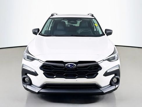 Used 2024 Subaru Crosstrek 2.5i Limited AWD/4WD image 2