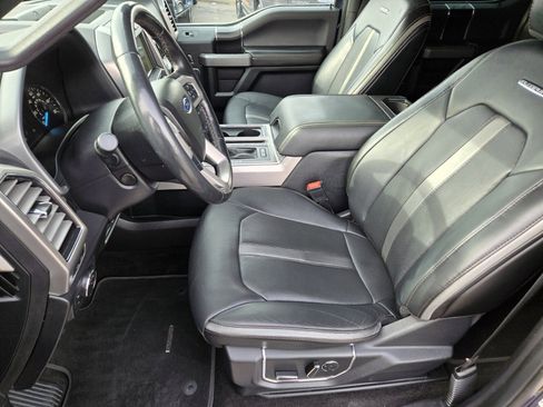 Used 2018 Ford F150 Platinum w/ Equipment Group 701A Luxury image 11