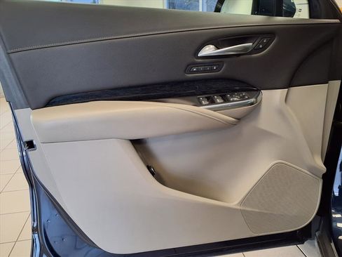 Used 2021 Cadillac XT4 Premium Luxury w/ Driver Awareness Package image 22