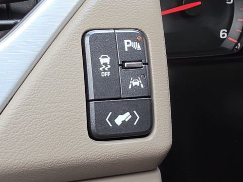 Used 2016 GMC Yukon XL SLT RWD image 28