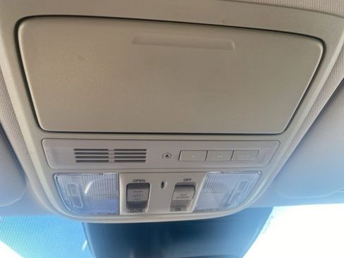 Used 2017 Honda CR-V Touring image 25